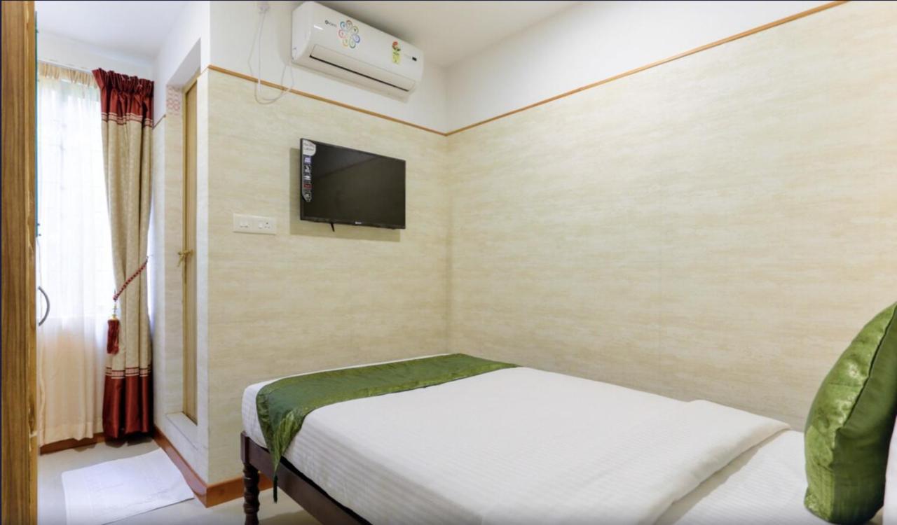 Hotel Heaven Gardens Kochi Exterior foto